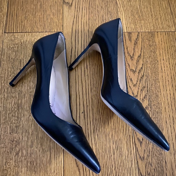 Manolo Blahnik black pumps size 37,5 - Picture 2 of 3